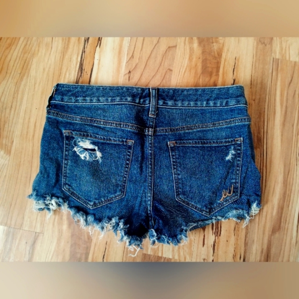 Express shorts - Picture 2 of 3